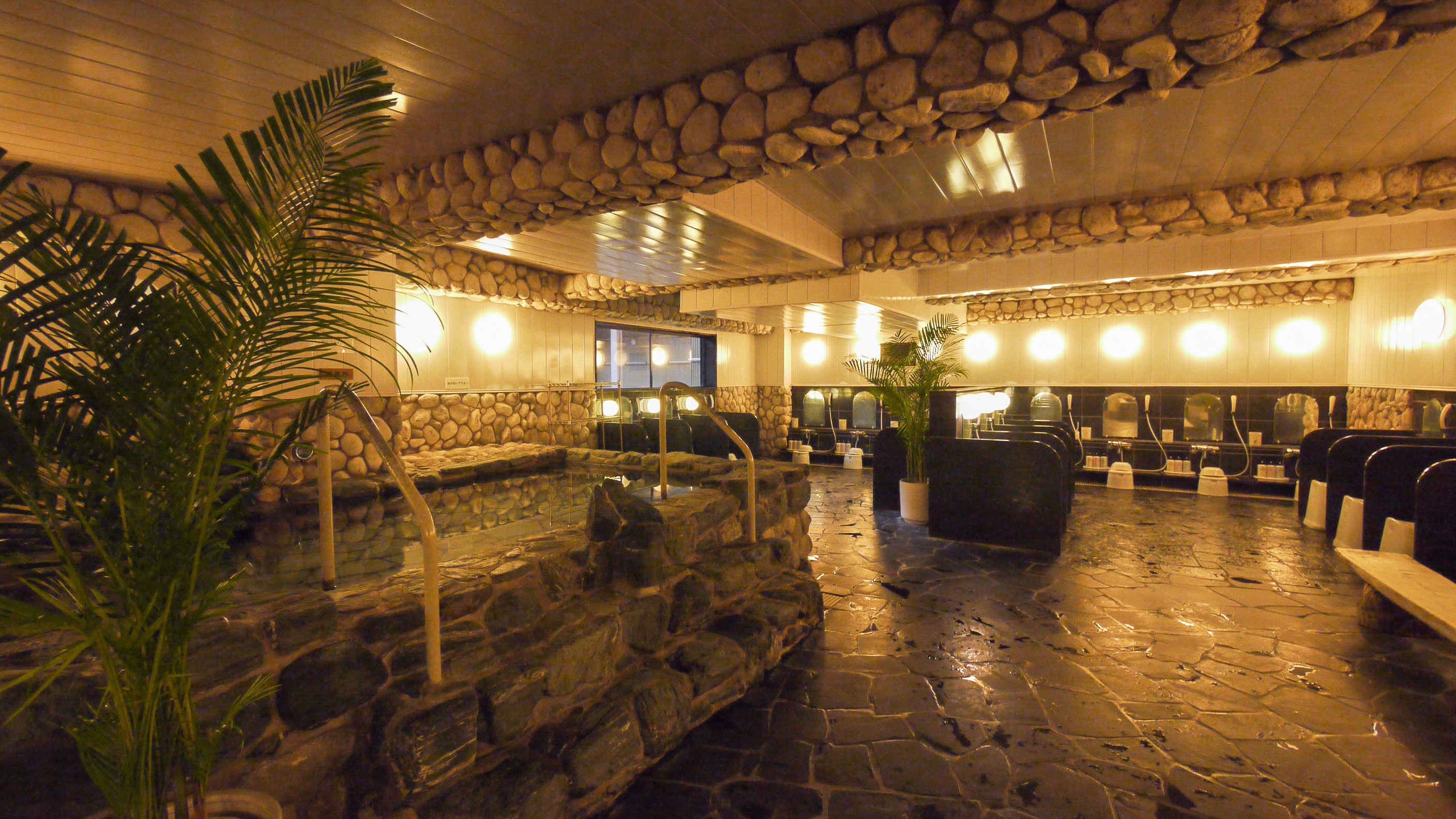 天然温泉【華のゆ】