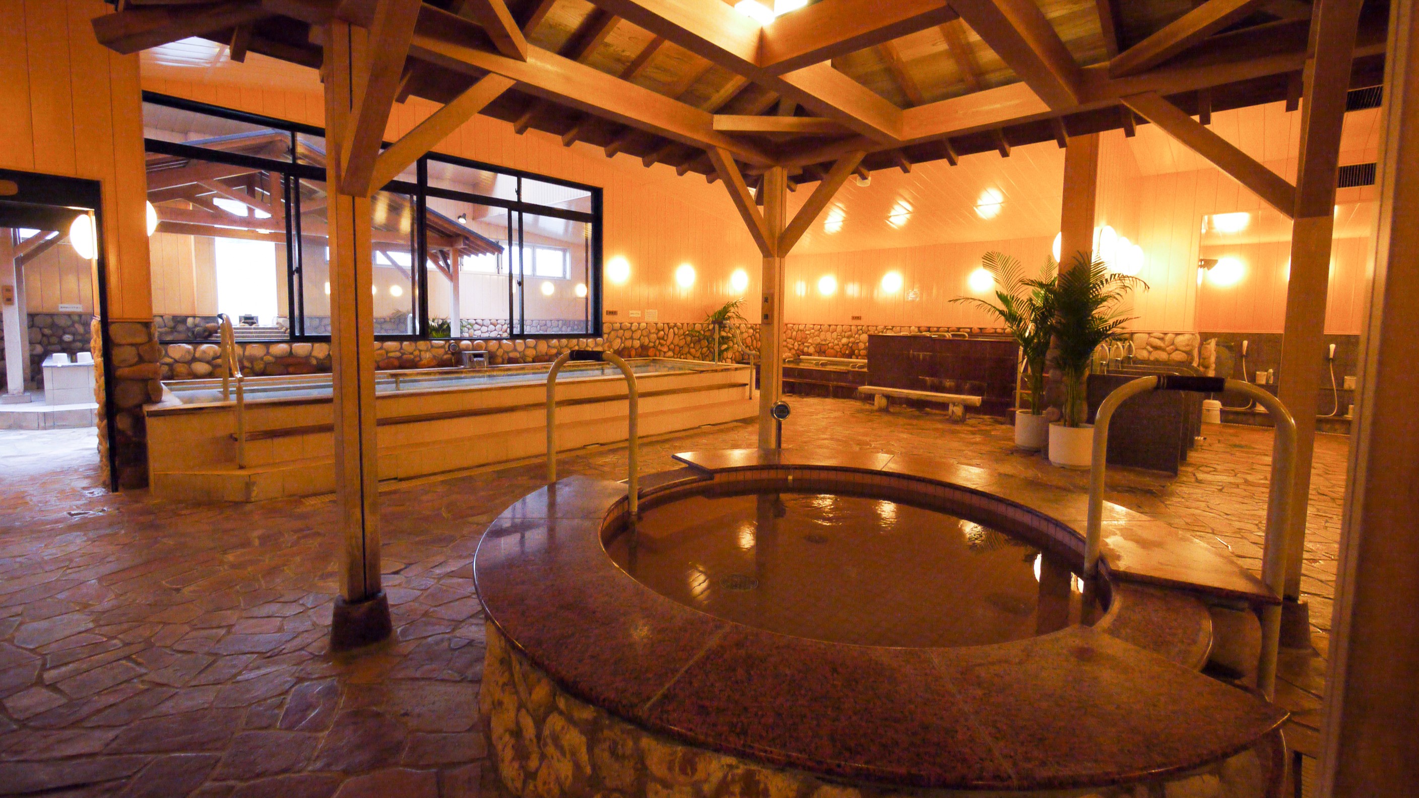 天然温泉【華のゆ】