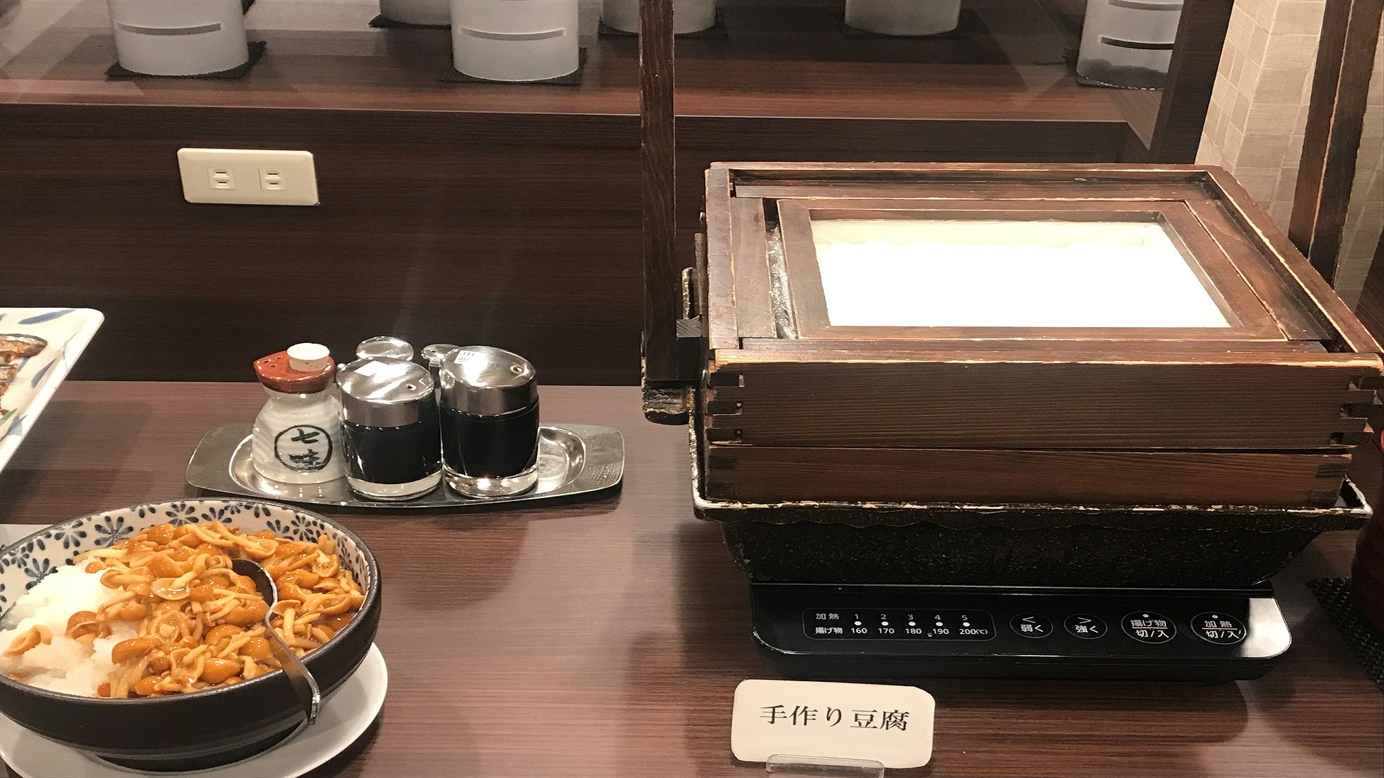 朝食バイキング（手作り豆腐）