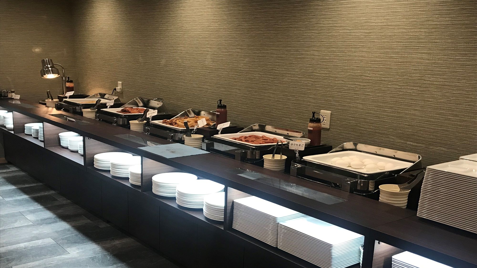 朝食バイキング1