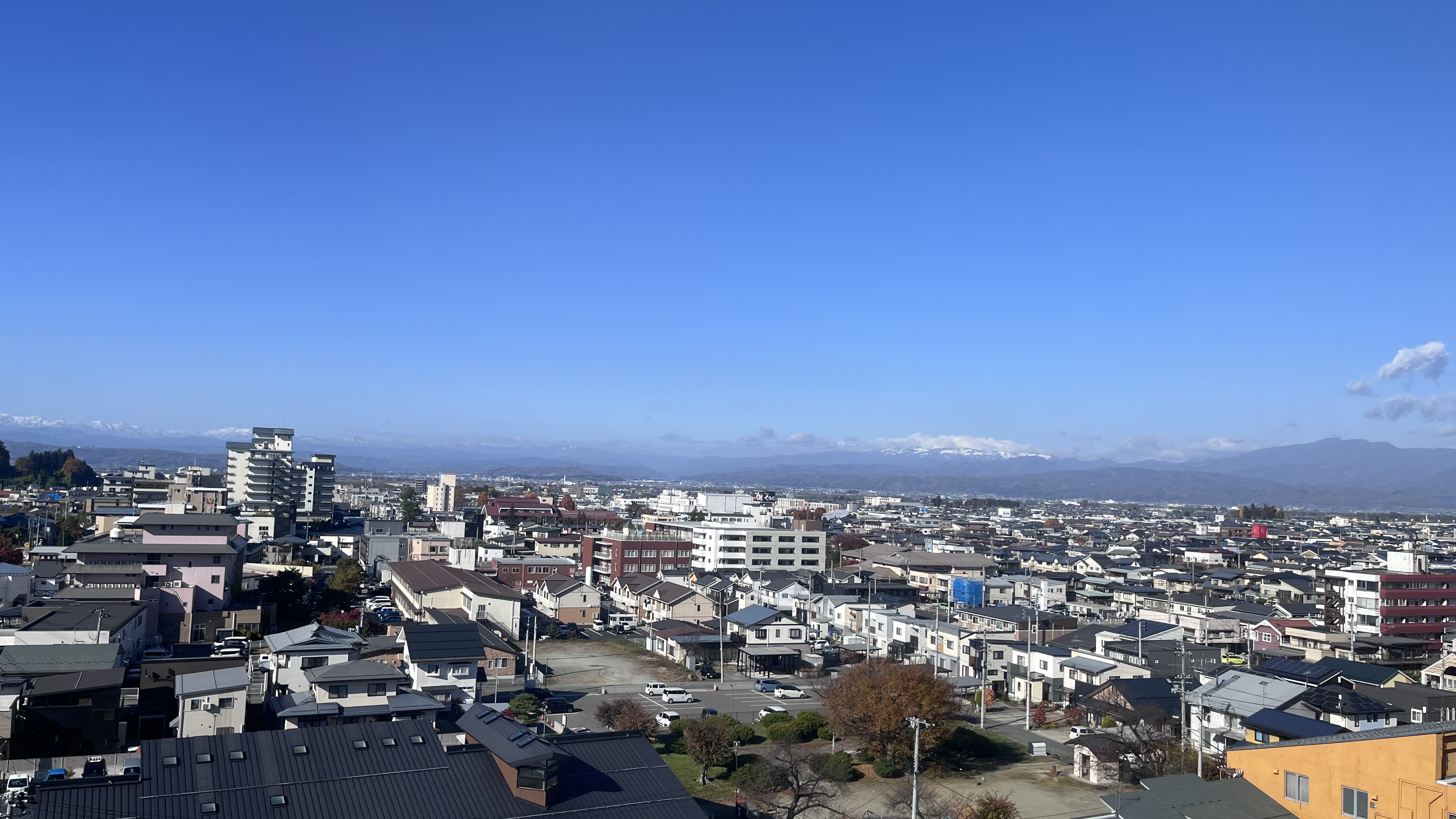 最上階８階西側のお部屋からの眺望