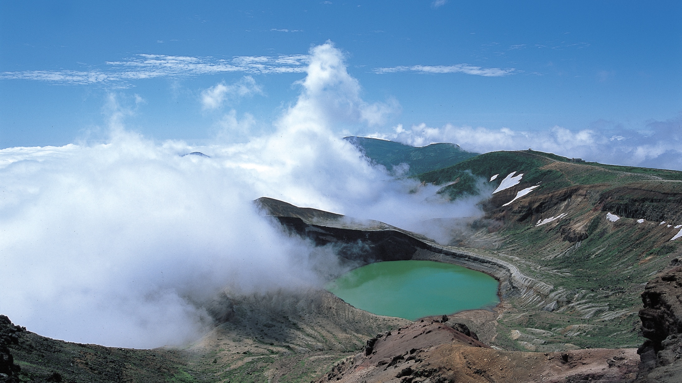 ◆観光◆蔵王　御釜＊ホテルからお車で約1時間20分