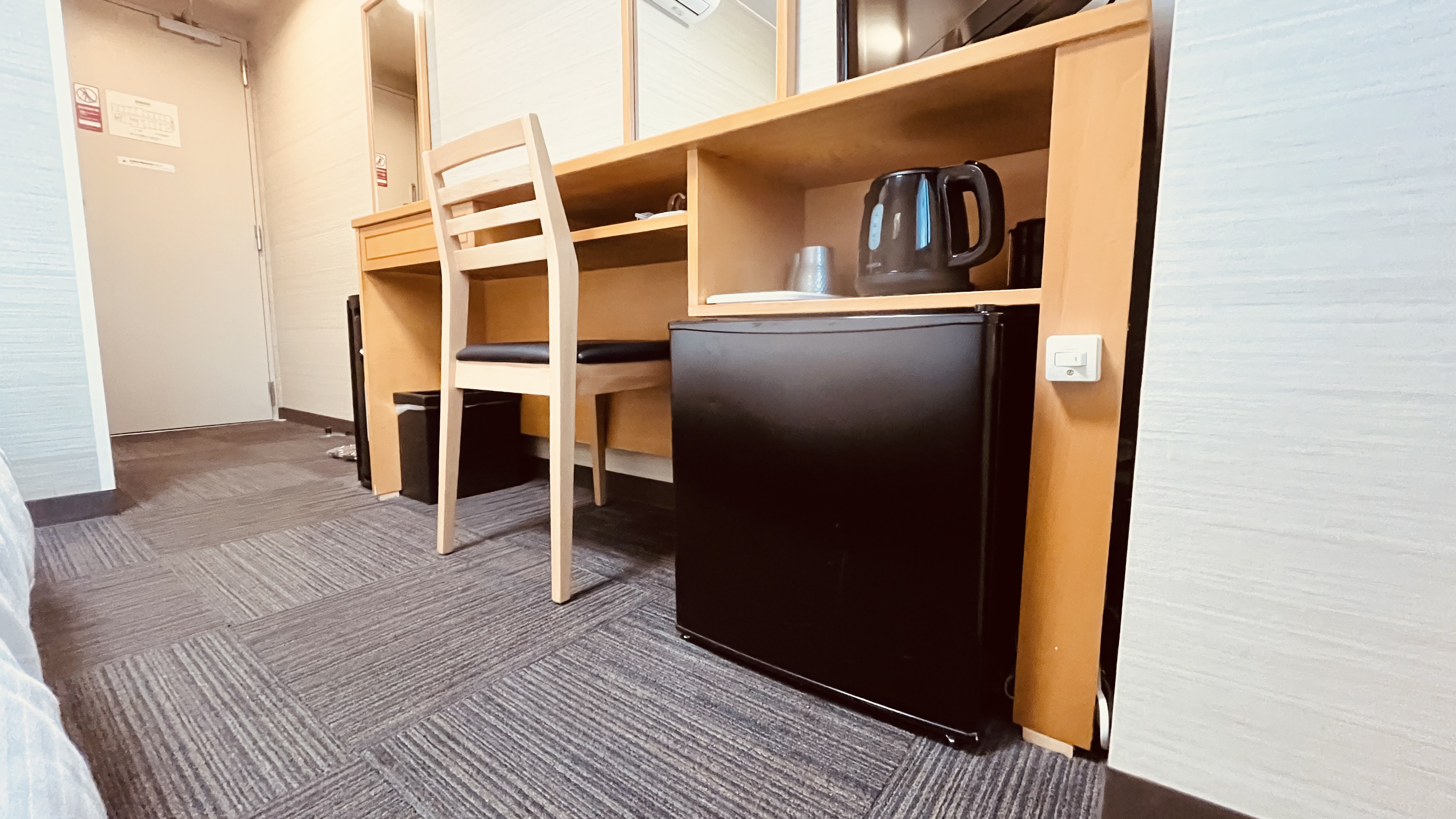 ＊デスク＊冷蔵庫