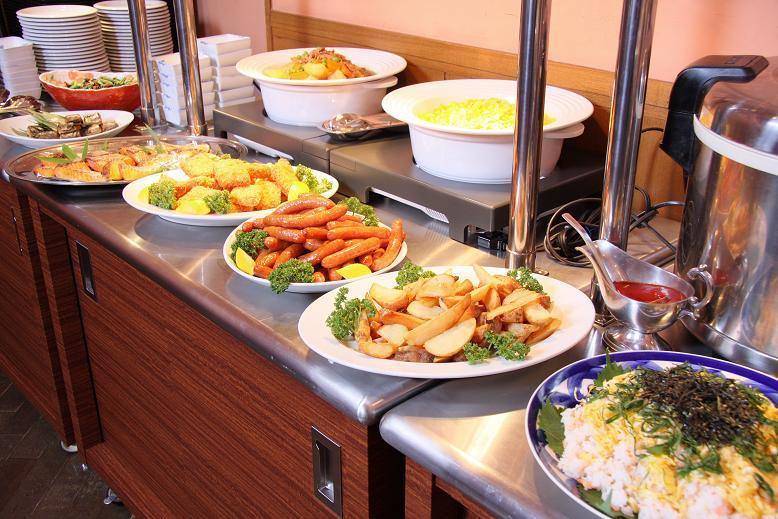 << Sarapan >> Berbagai masakan Jepang dan Barat