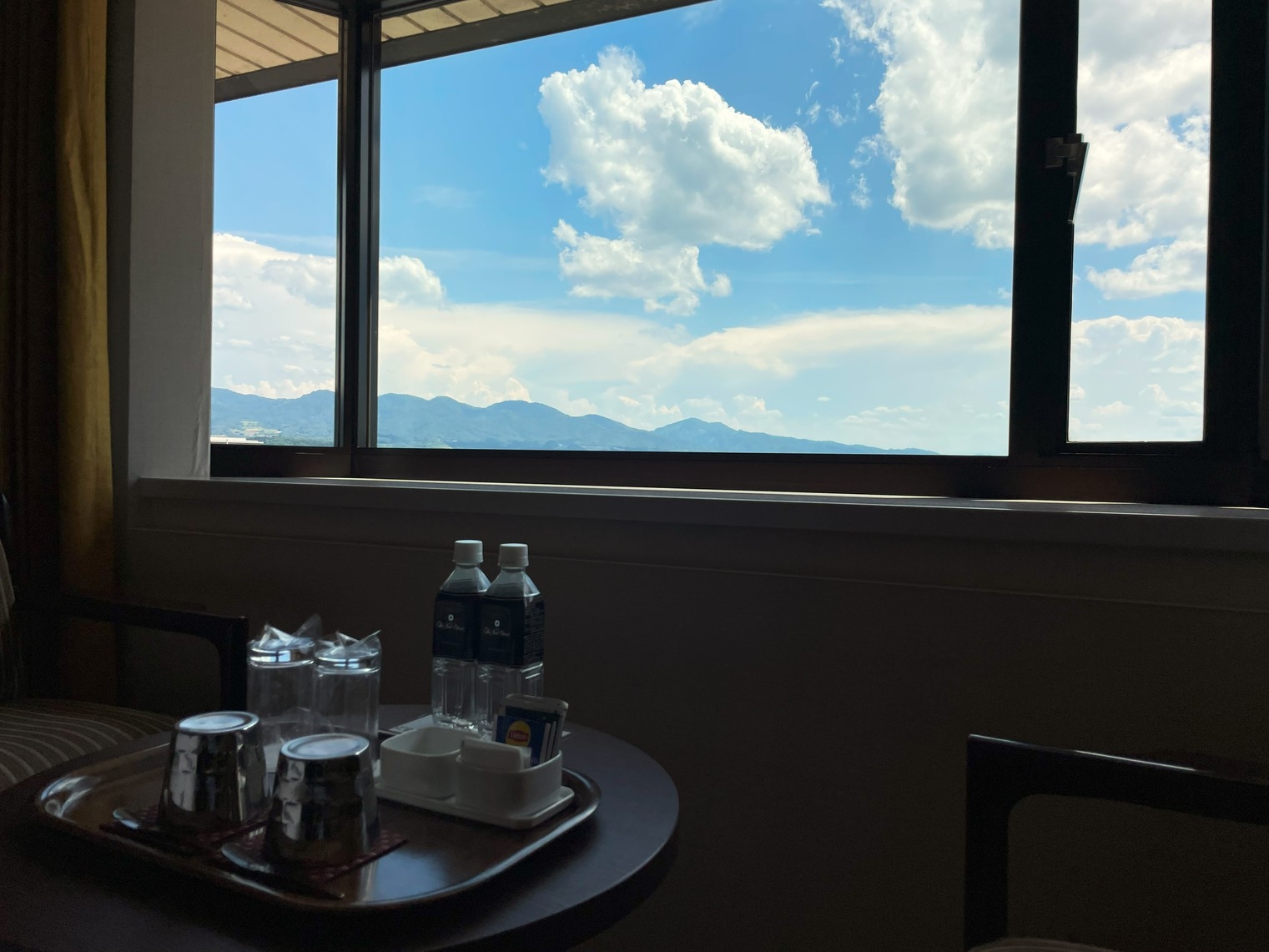 【アニバーサリープラン】記念日にのんびり〜レイトチェックアウト12時♪最上階ラージダブル＜室料のみ＞