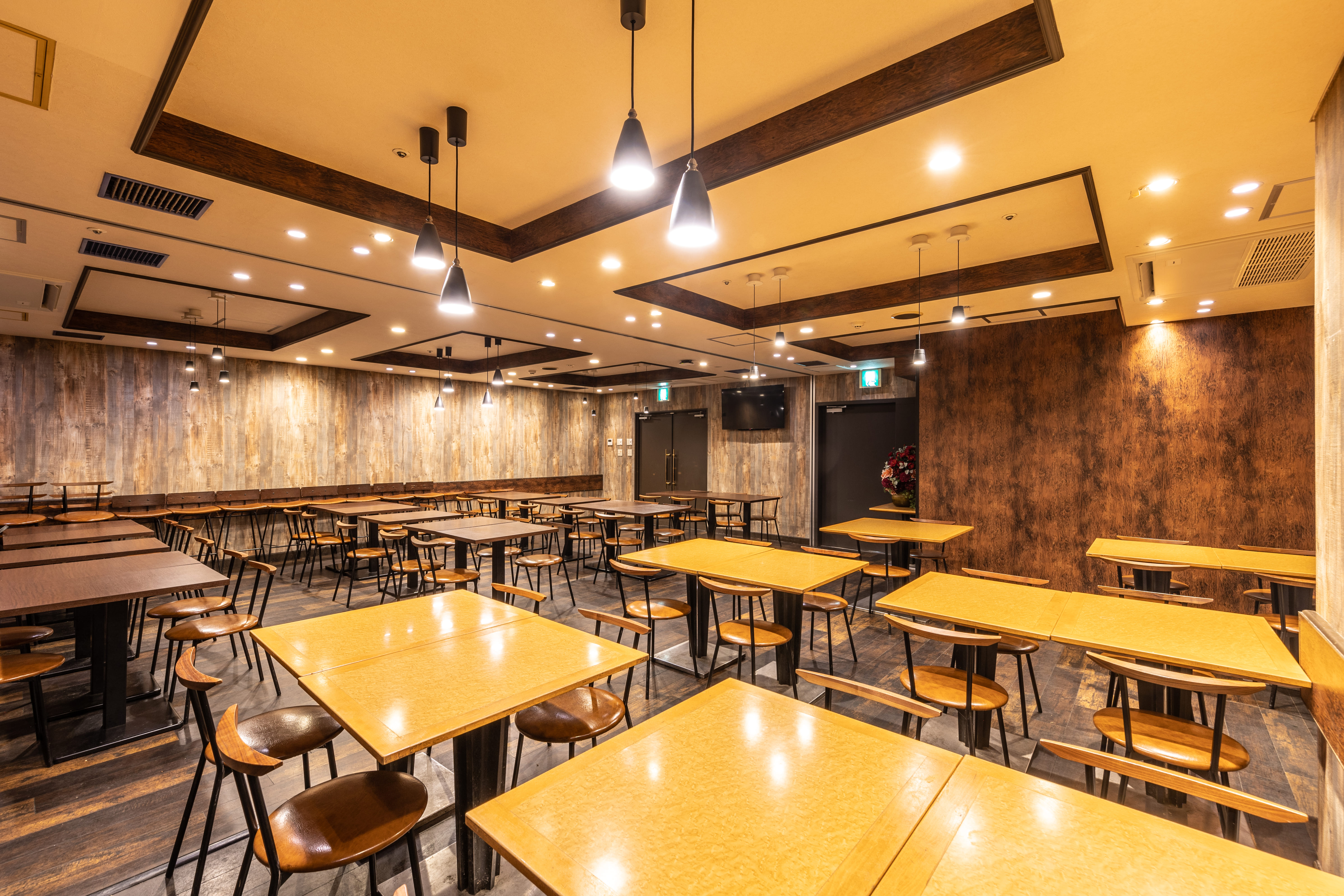 [party banquethall Garden -ガーデン-]：地下1階