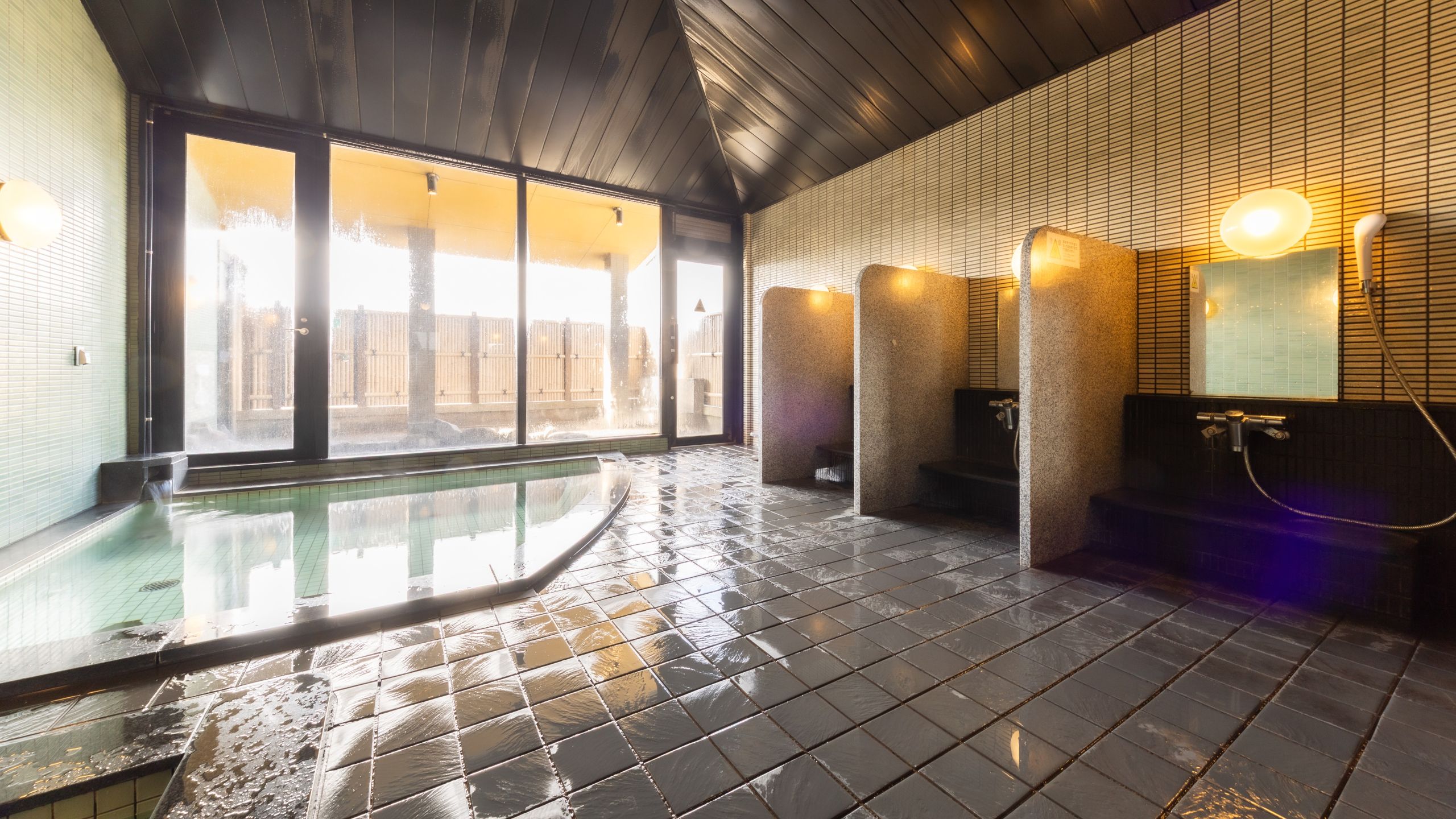 女性大浴場　内湯