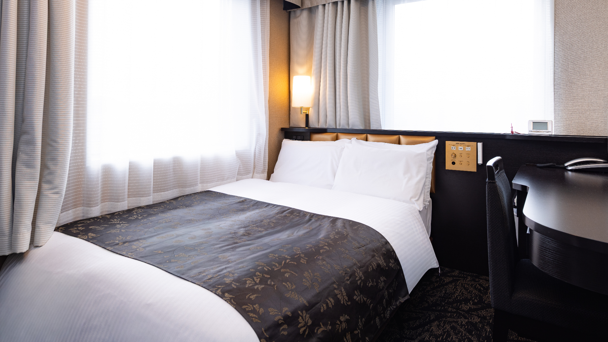 本館セミダブルルーム