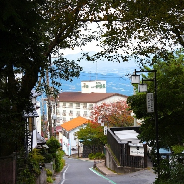 温泉お宿の会席膳（牛豚すきしゃぶとお野菜たっぷりプラン）