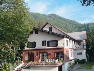 森の中の静かな佇まい