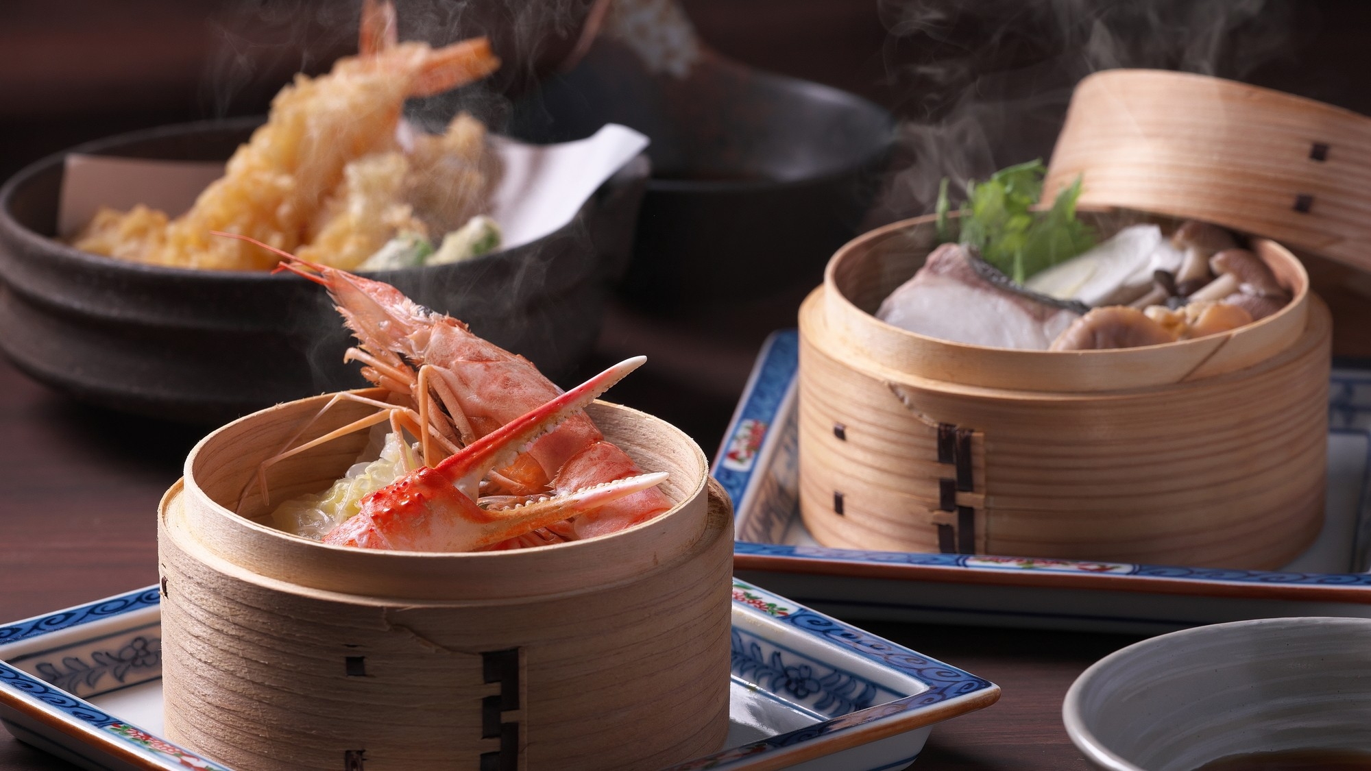 【最上階レストランで特別な夜を】和食御膳×ワンドリンク付き贅沢ステイ〈夕朝食付き〉