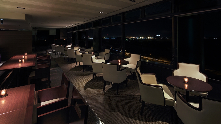 【年末年始は最上階レストランで特別な夜を】和食御膳×ワンドリンク付き贅沢ステイ〈夕朝食付き〉