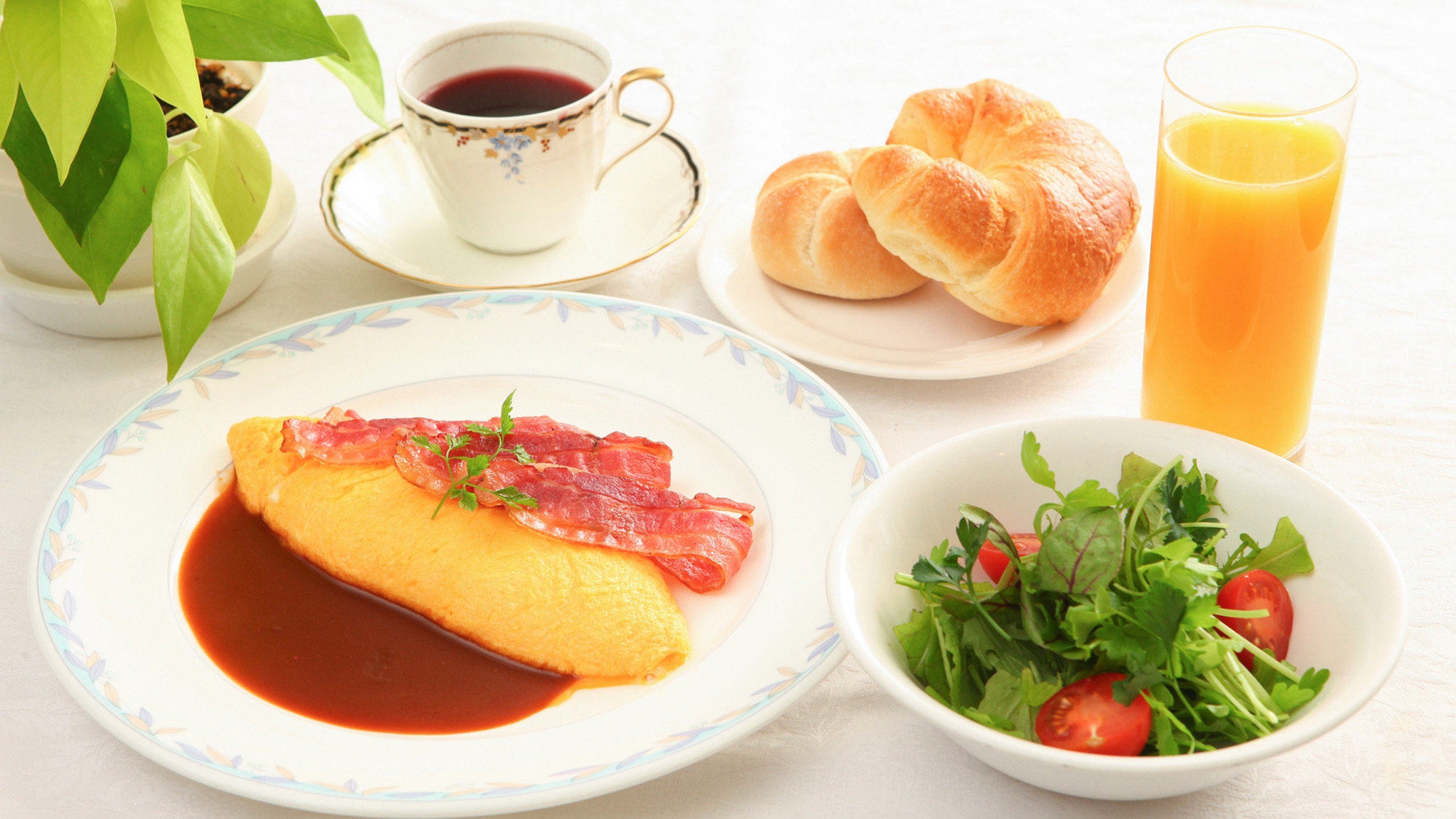 【GW特別プラン・2食付】4/26〜5/5限定・本格フレンチフルコースに舌鼓。大人のグルメ旅