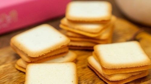 【桃子のひと時 お土産付】ツインルームに無料アップグレード♪出張応援プラン＜素泊まり＞