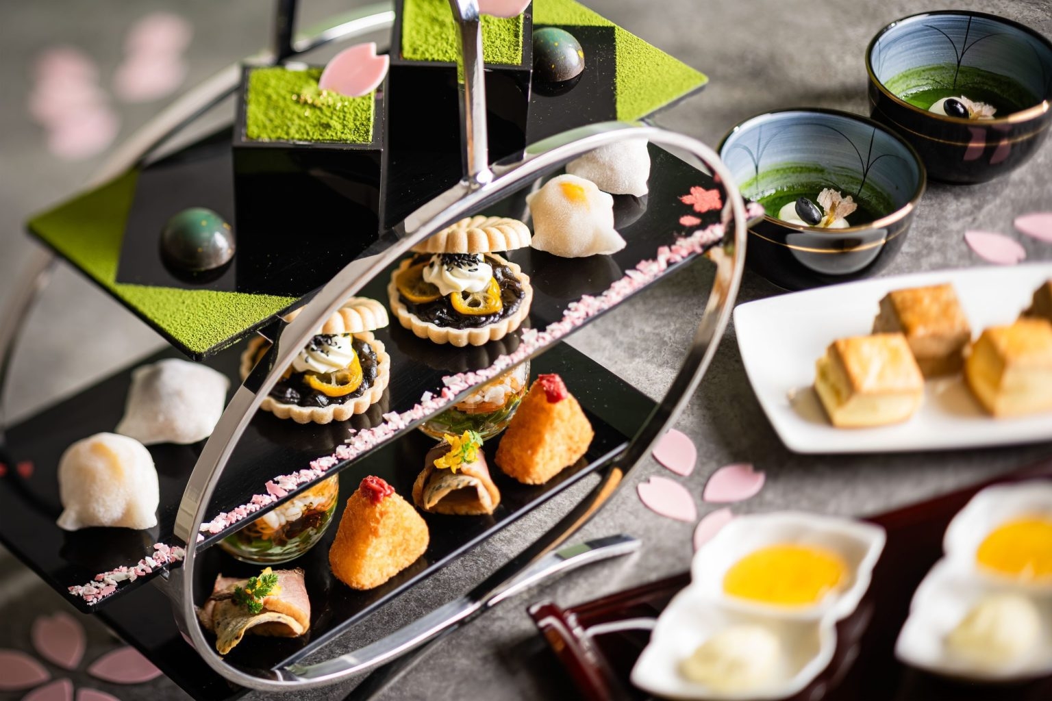 【心弾む特別な時間を】アフタヌーンティー付きプラン（朝食付き）