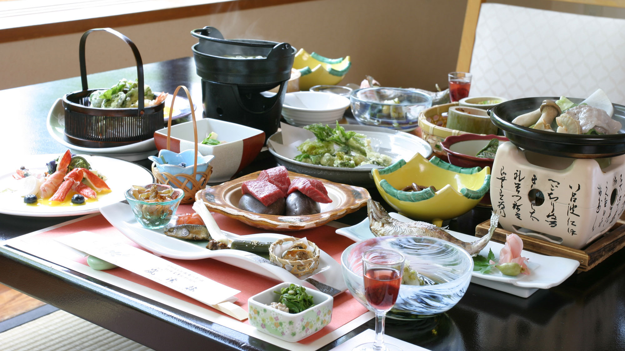 【お料理一例】天然湧水で調理された、心がほっとするお料理。