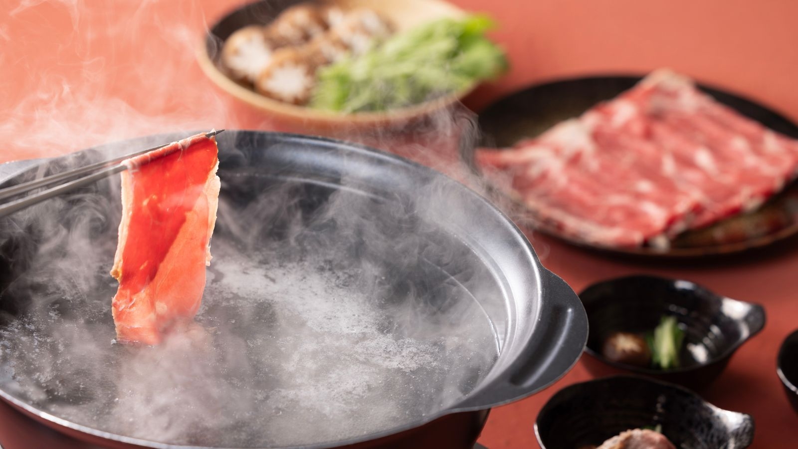 【食べ放題ディナーブッフェ】観光もグルメも満喫ステイ（朝・夕 2食付）