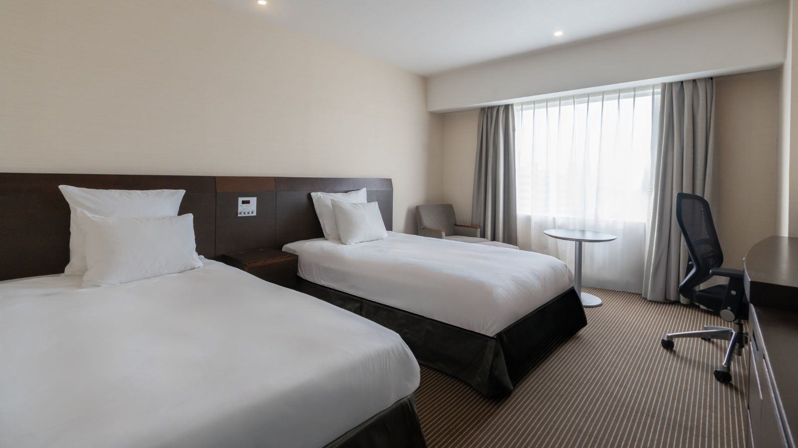 ミドルフロア ツインルーム