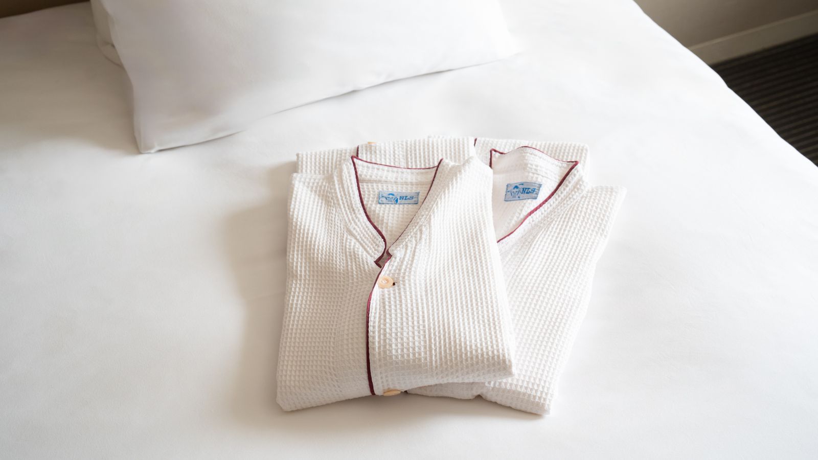 全室にナイトウェアをご用意しております。