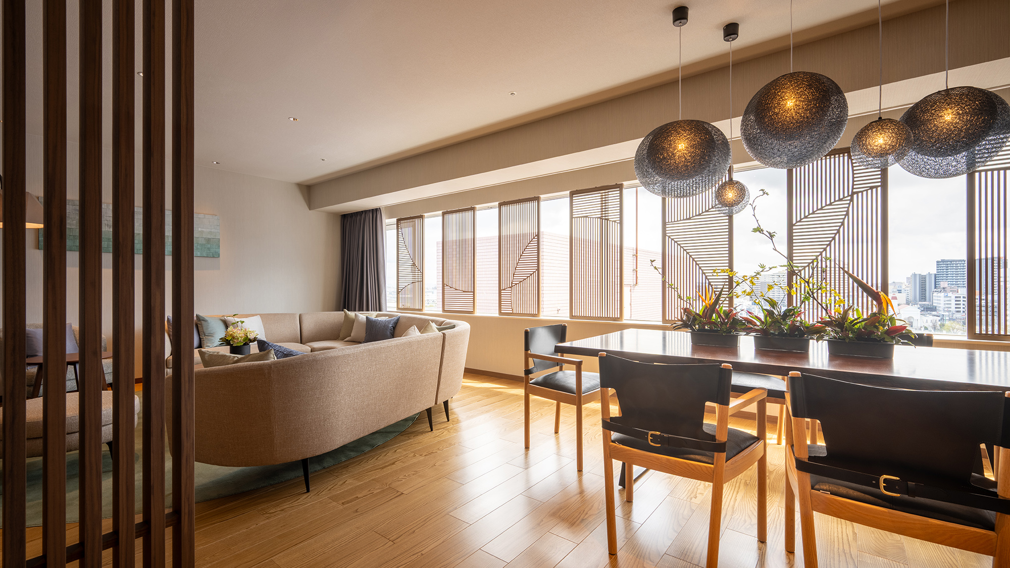 【Grand suite】信濃川と自然美が広がる、贅を尽くした特別な空間。