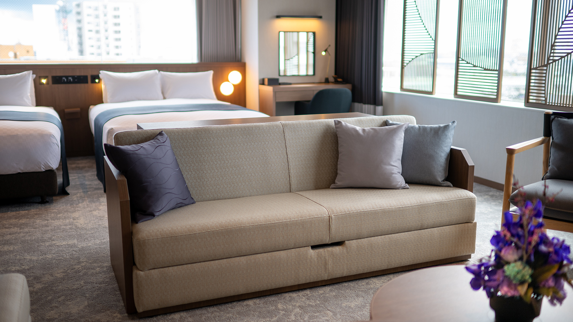 【Suite room】信濃川と山々を望む、自然に癒される上質空間