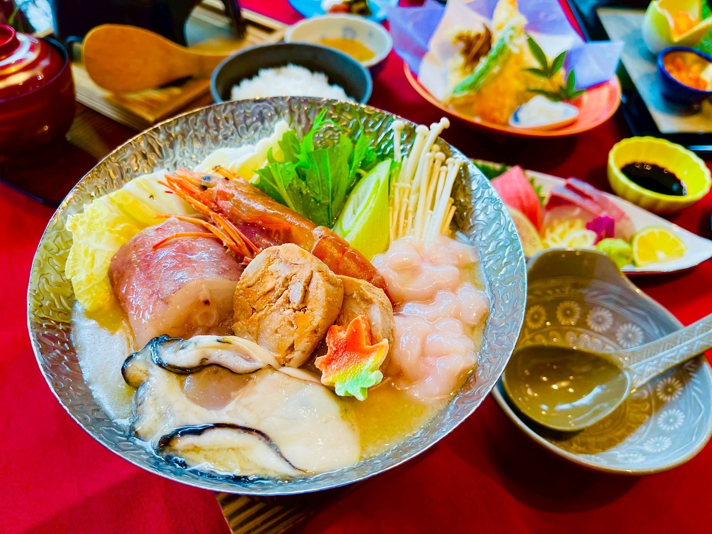 NEW！【2食付き】禁断の味-尿酸値爆上げ〜痛風鍋会席と宮崎きなこ豚鍋付和朝食