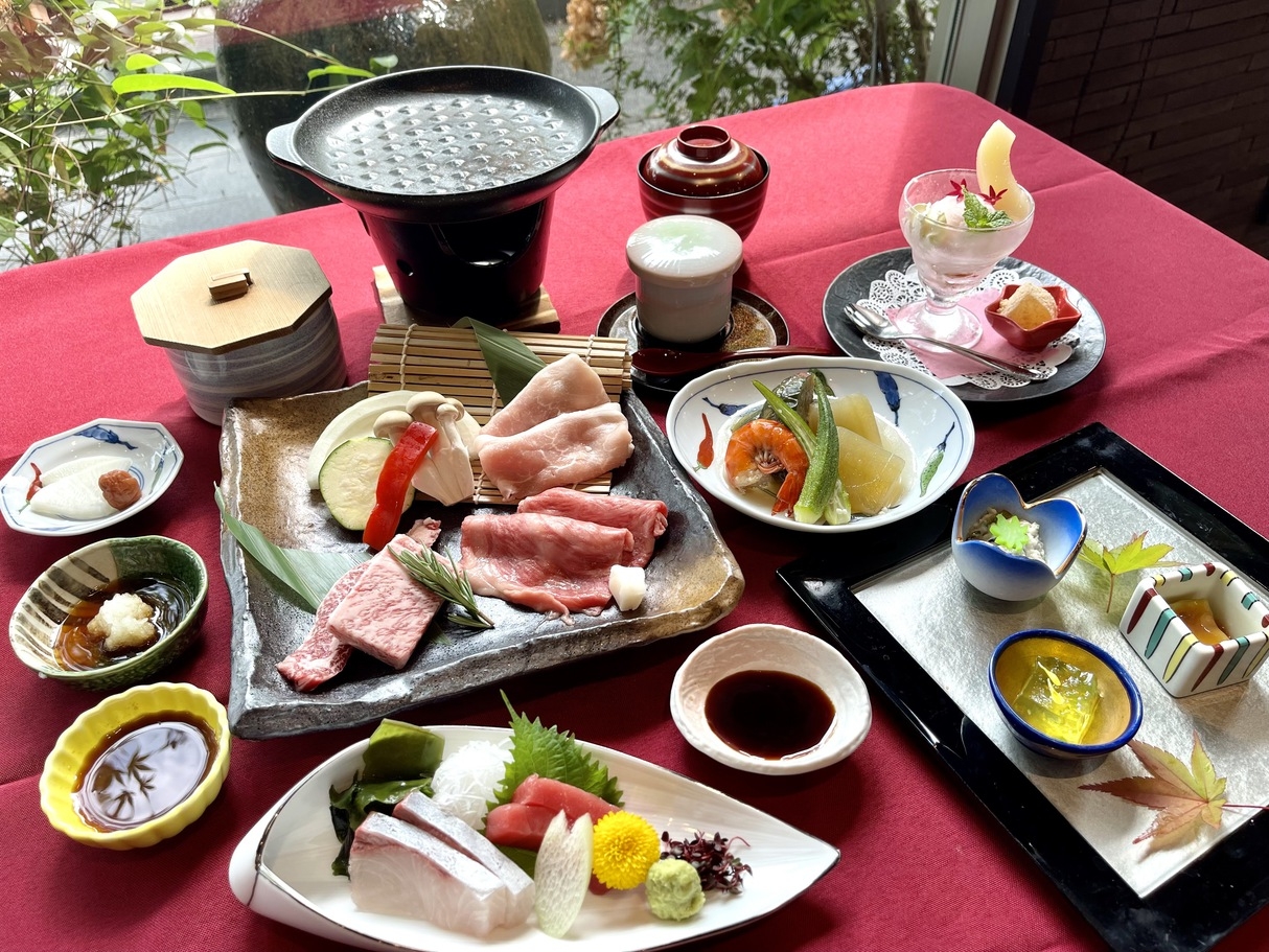 DAYUSE★賑わい（牛＆豚焼肉盛合わせ）会席ランチ★貸切風呂60分10:30-15:30客室休憩付