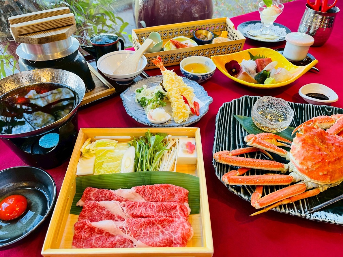 NEW！DAY★数量限定★ズワイ蟹丸ごと1杯＆まつなが牛すき焼き会席★貸切風呂60分【5時間休憩】