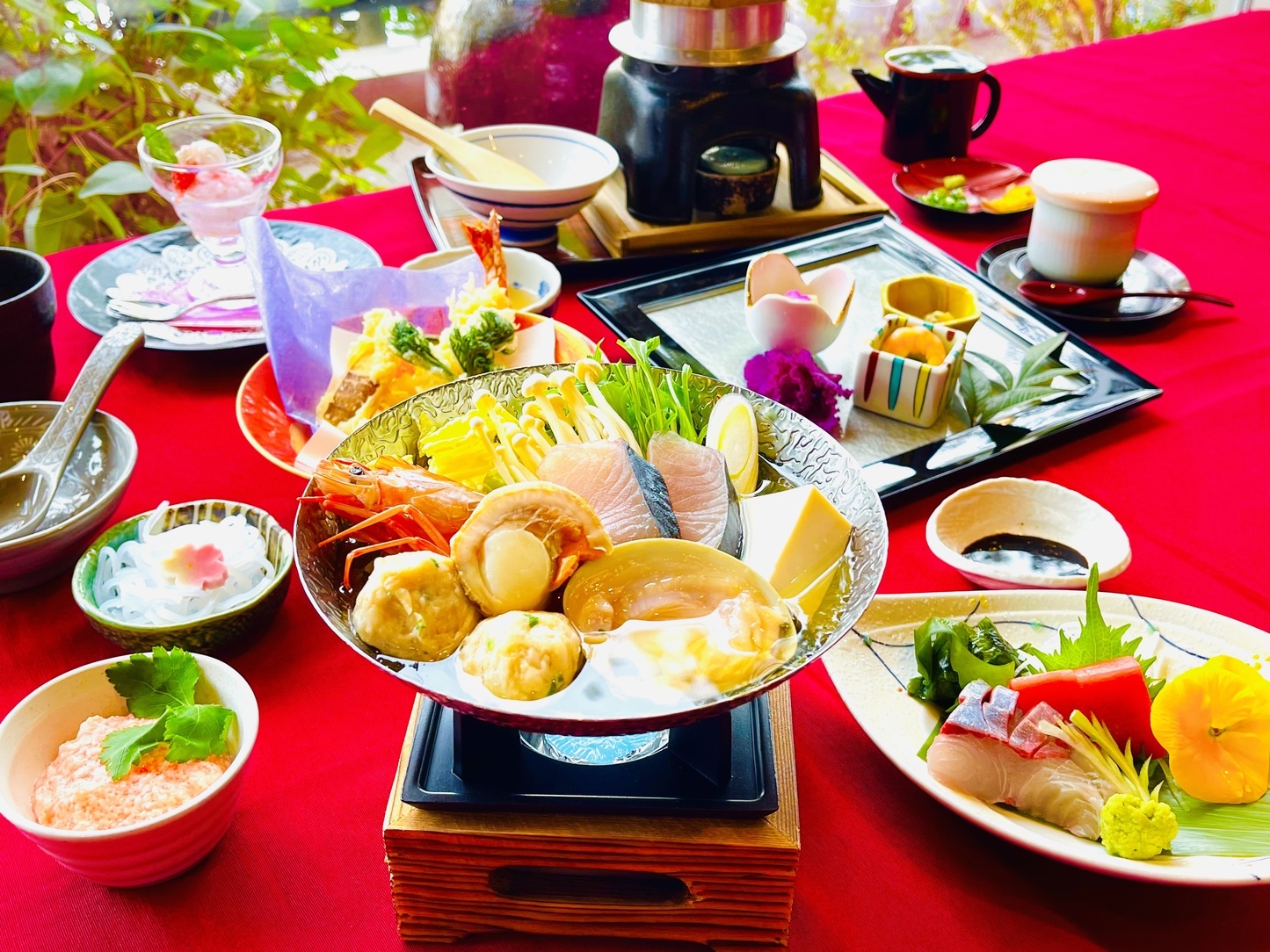 DAYUSE【春の味覚】【貸切温泉60分】【桜（豆乳海鮮）鍋会席】10：30〜15：30客室休憩付