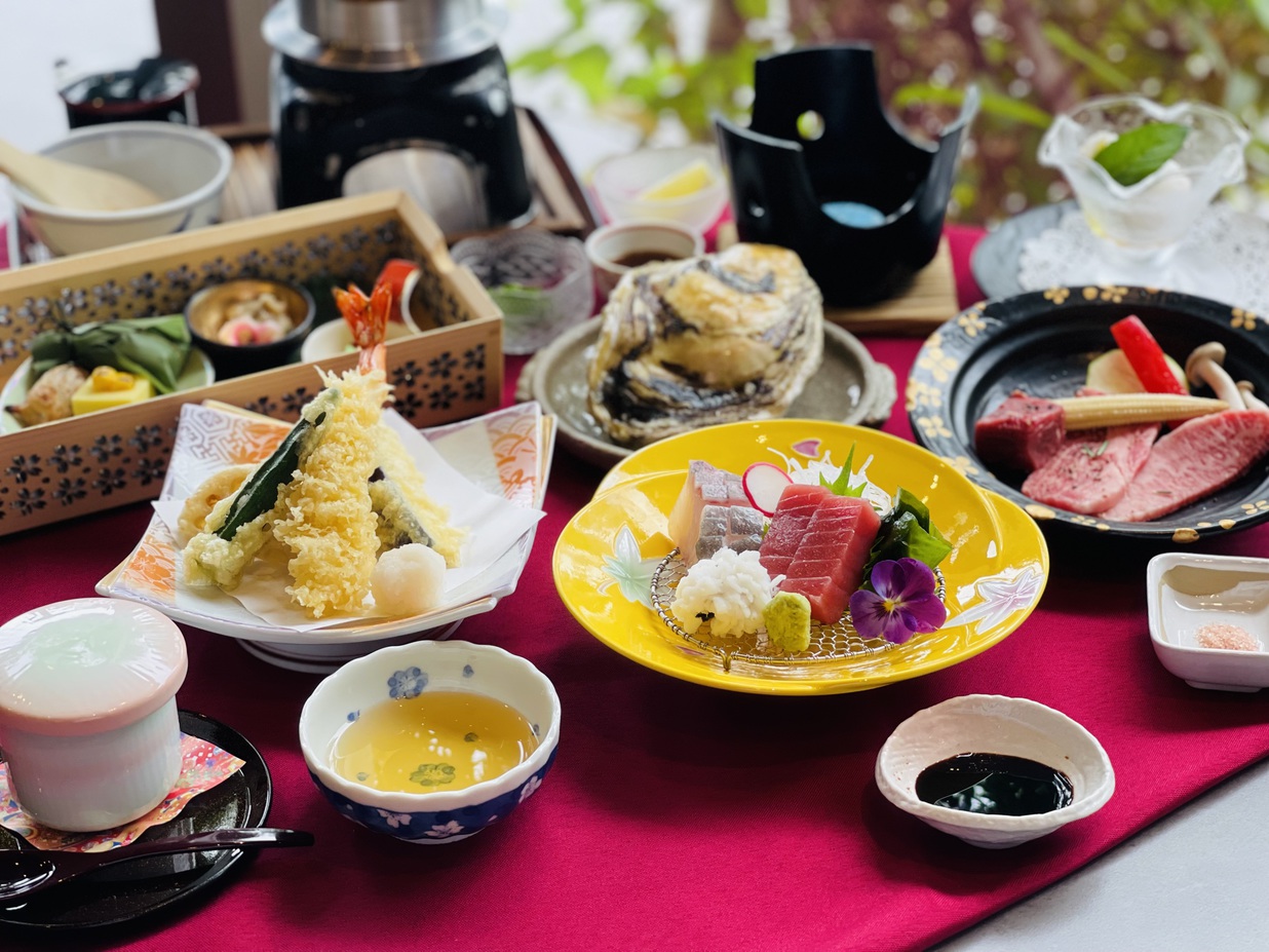 【二食付プラン】熊野牛陶板焼き+岩牡蠣会席と紀州梅豚しゃぶ鍋付和朝食◆アウト10：00