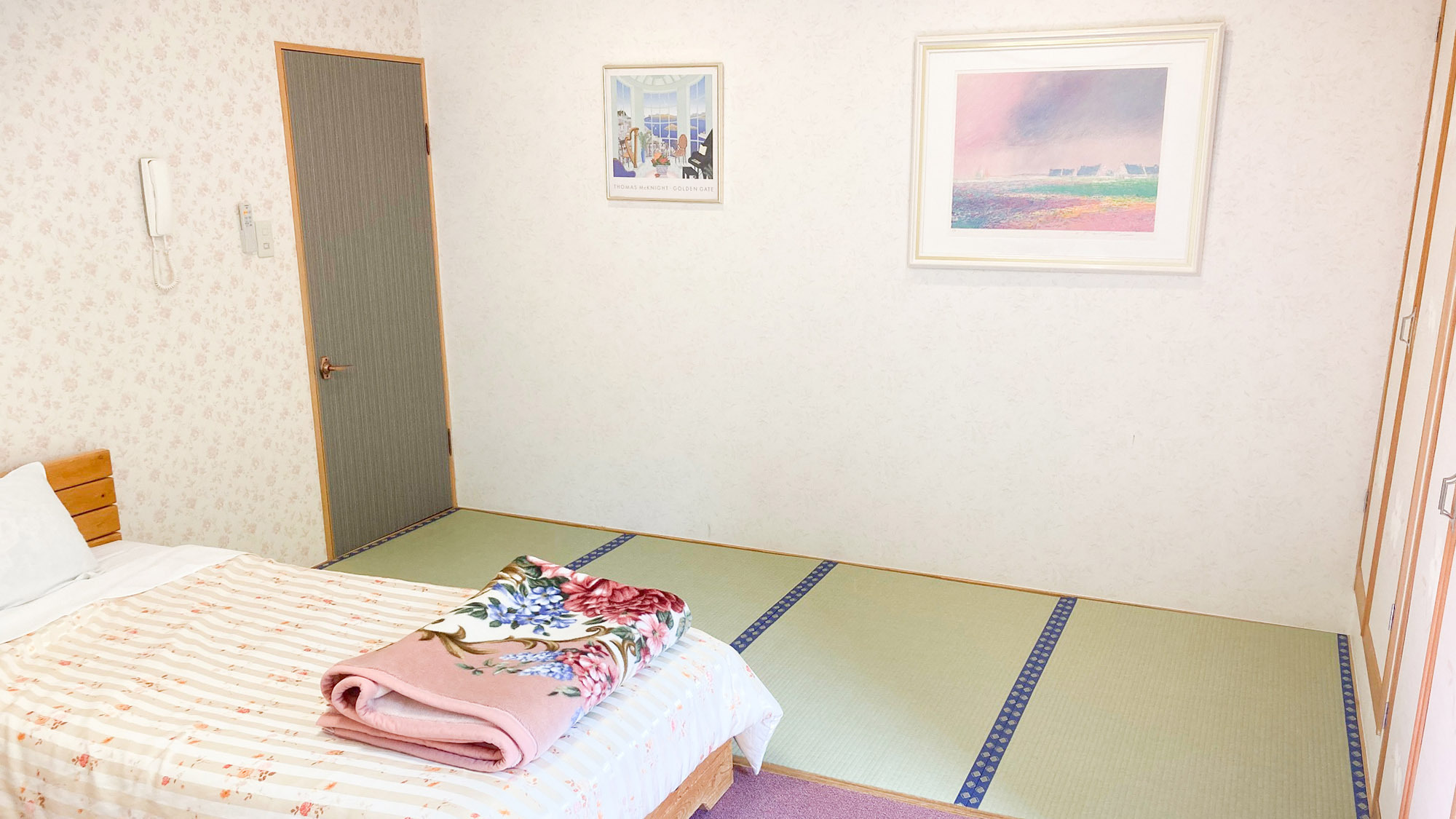 ・【和洋室】畳で団らんの時間をお楽しみください