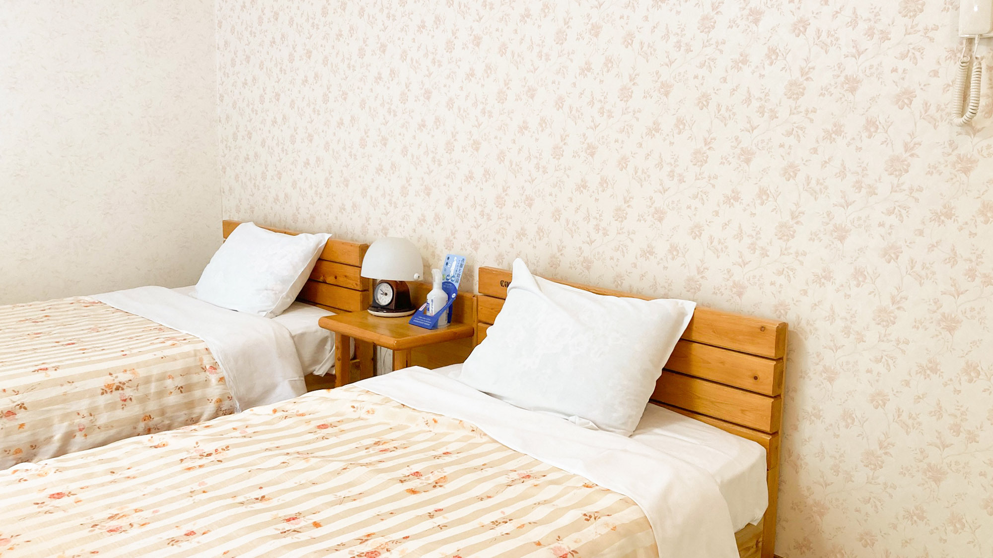 ・【和洋室】可愛らしい雰囲気のベッドルームでぐっすりとおやすみください