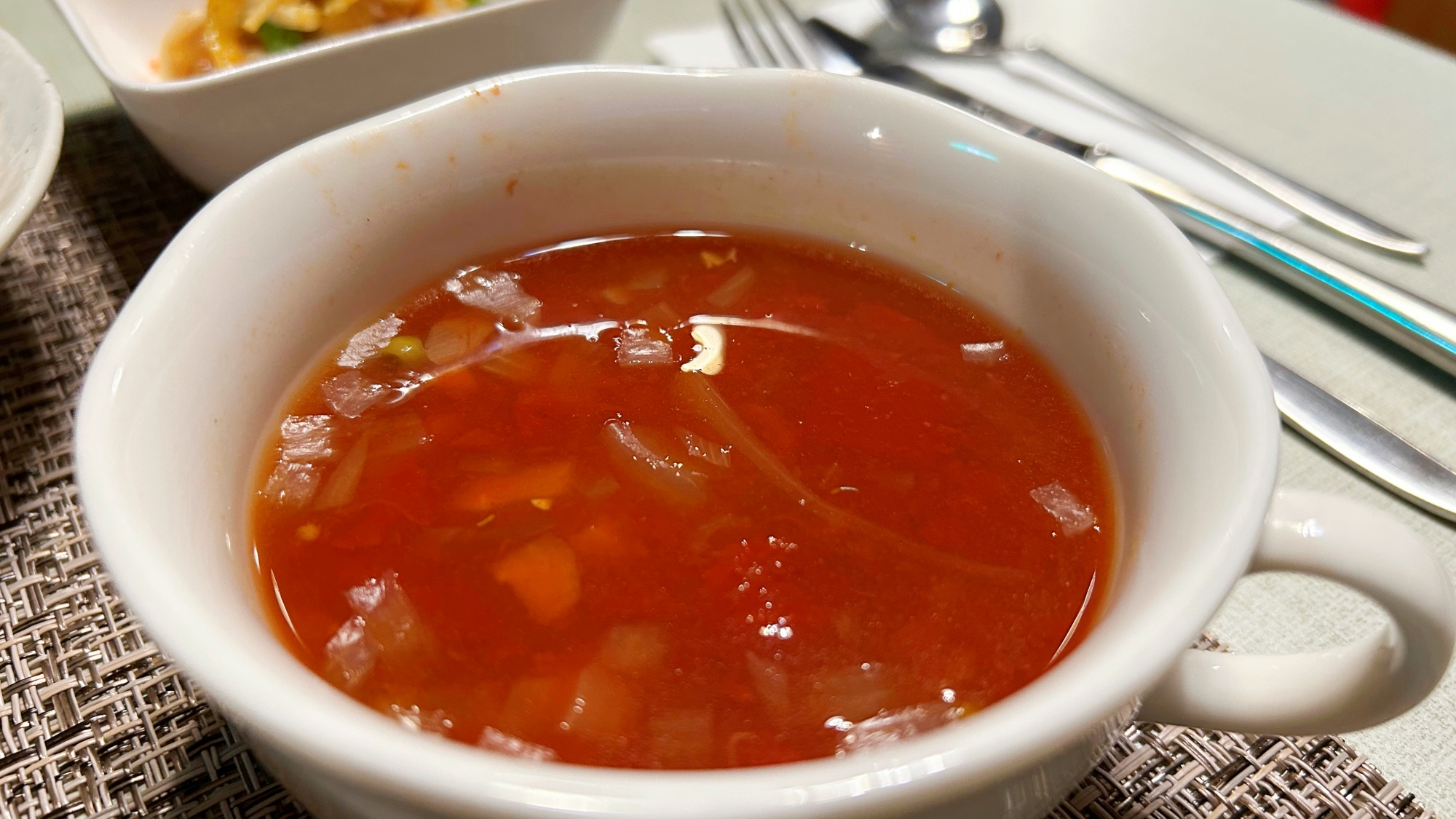 ＊夕食（一例）手作りのミネストローネ。寒い季節には身体が温まるメニューです