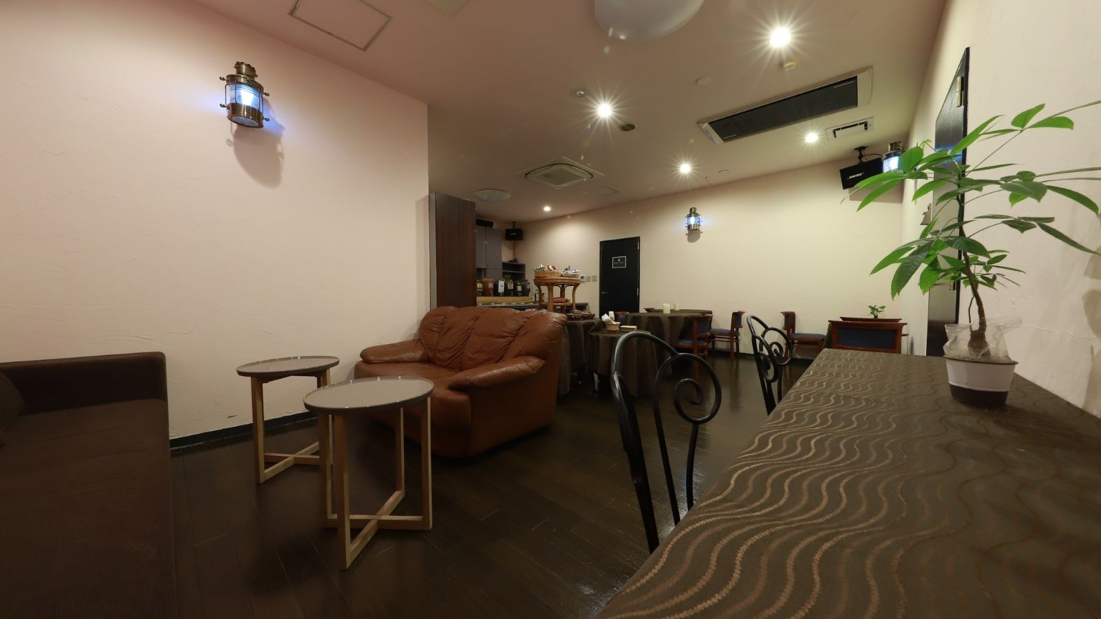 【オールインクルーシブ限定】静かにくつろぐ、壱岐のラウンジ