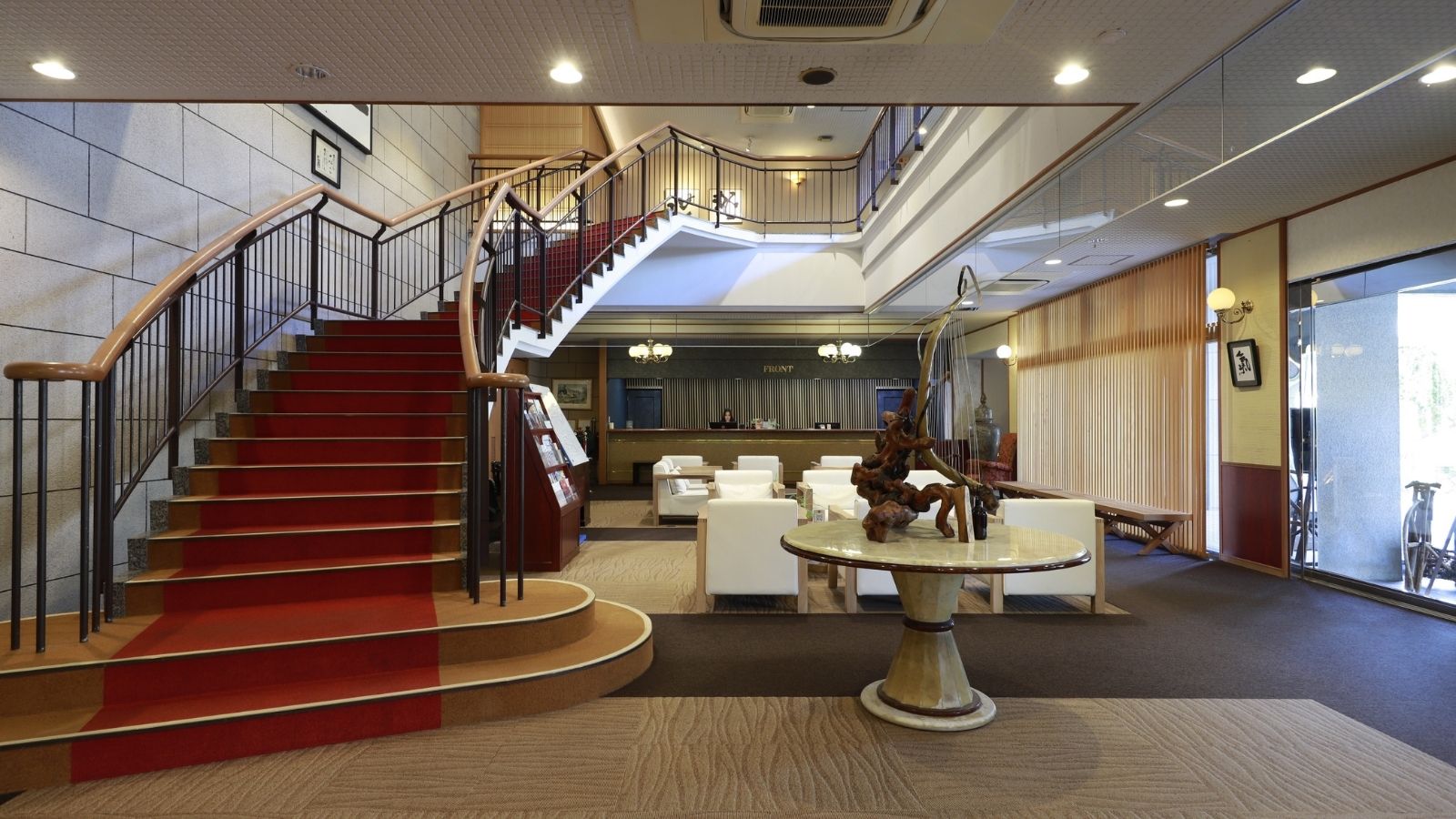 【ロビーエントランス】上質な時間