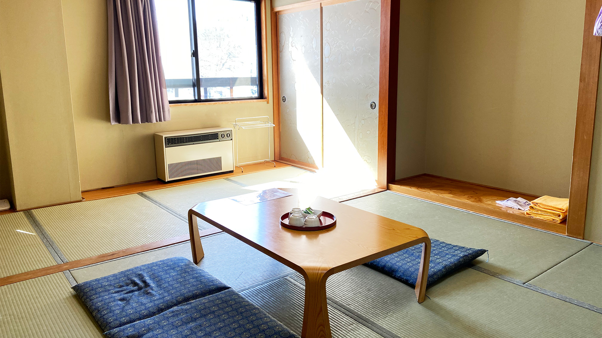 *【客室】畳のお部屋でのんびり足を伸ばして、お寛ぎ下さい。
