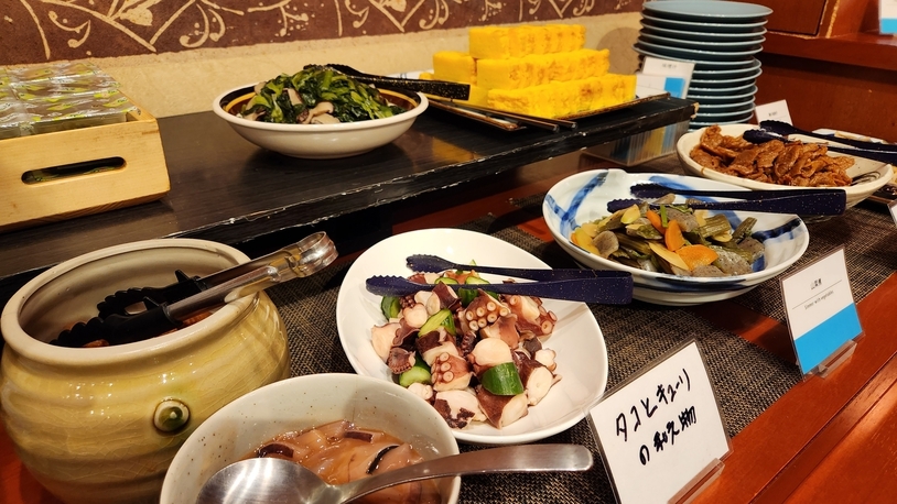 【朝食プラン】和洋中40品朝食バイキング／男性専用サウナ付天然温泉＆女性限定特典！繁華街徒歩圏内