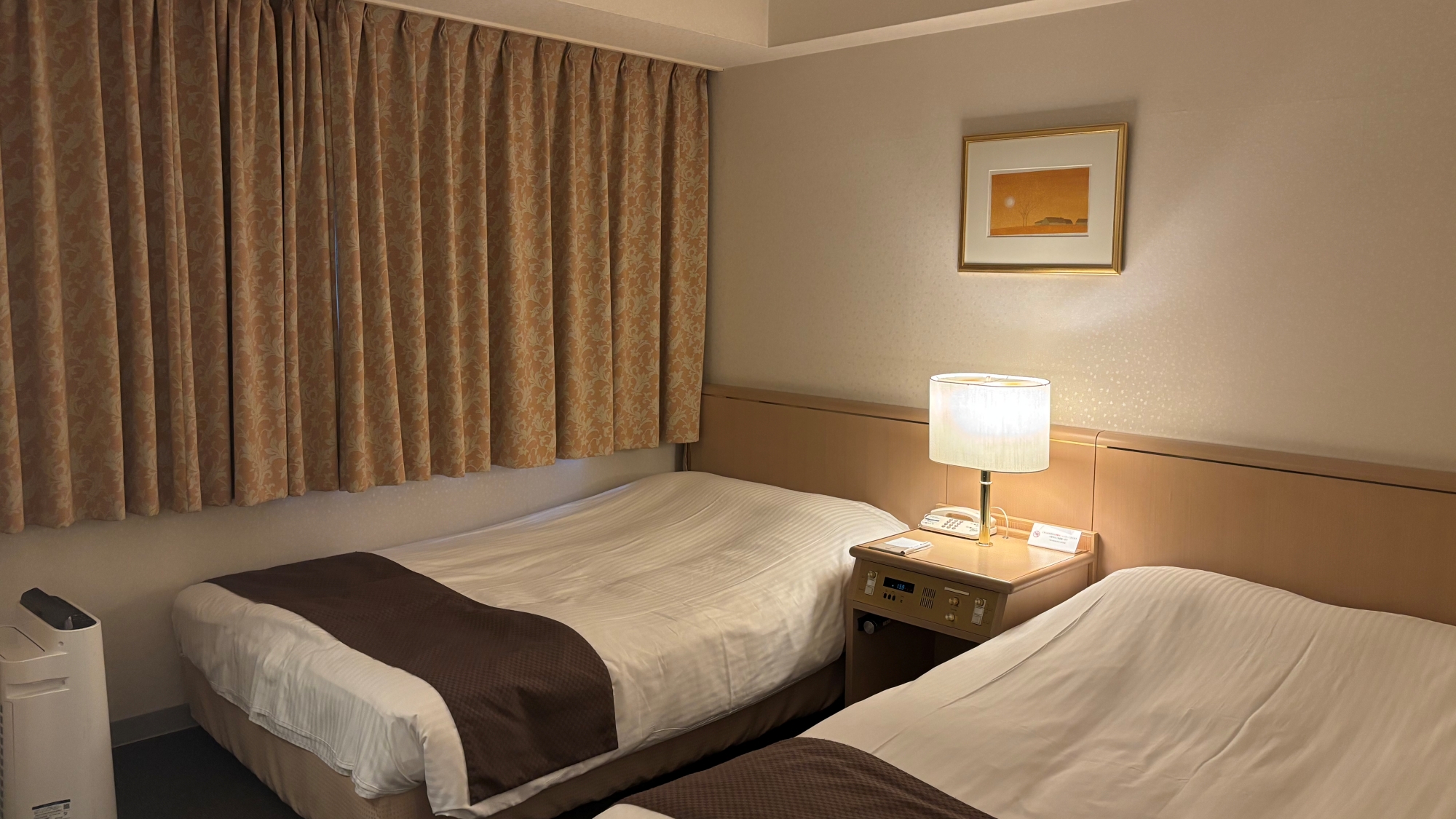 一例：ツインルームB：ベッド2台でご家族やご友人との滞在におすすめ！