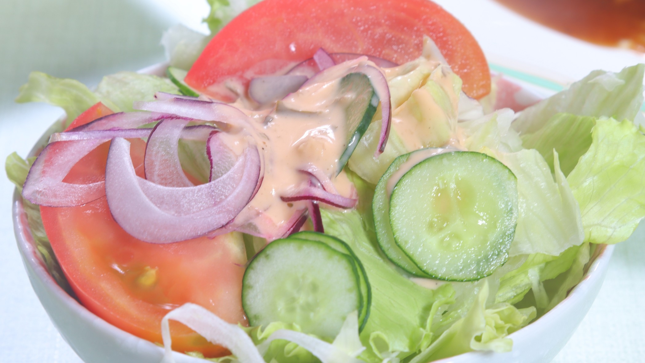 【2食付】オーナーこだわりの手づくり洋風ディナーと和洋日替わり朝食をお楽しみください♪