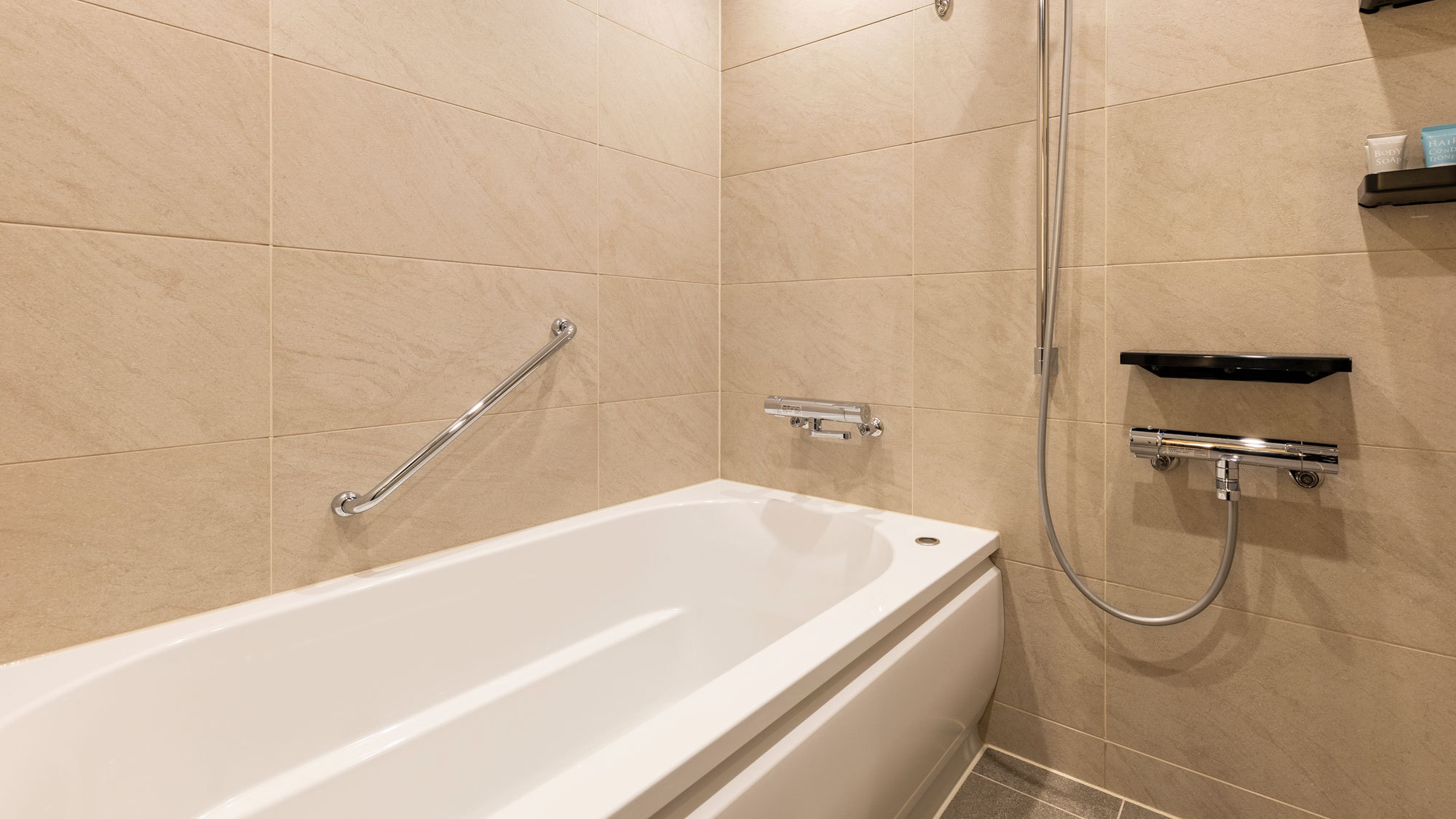 【ガーデンサイド・バス】