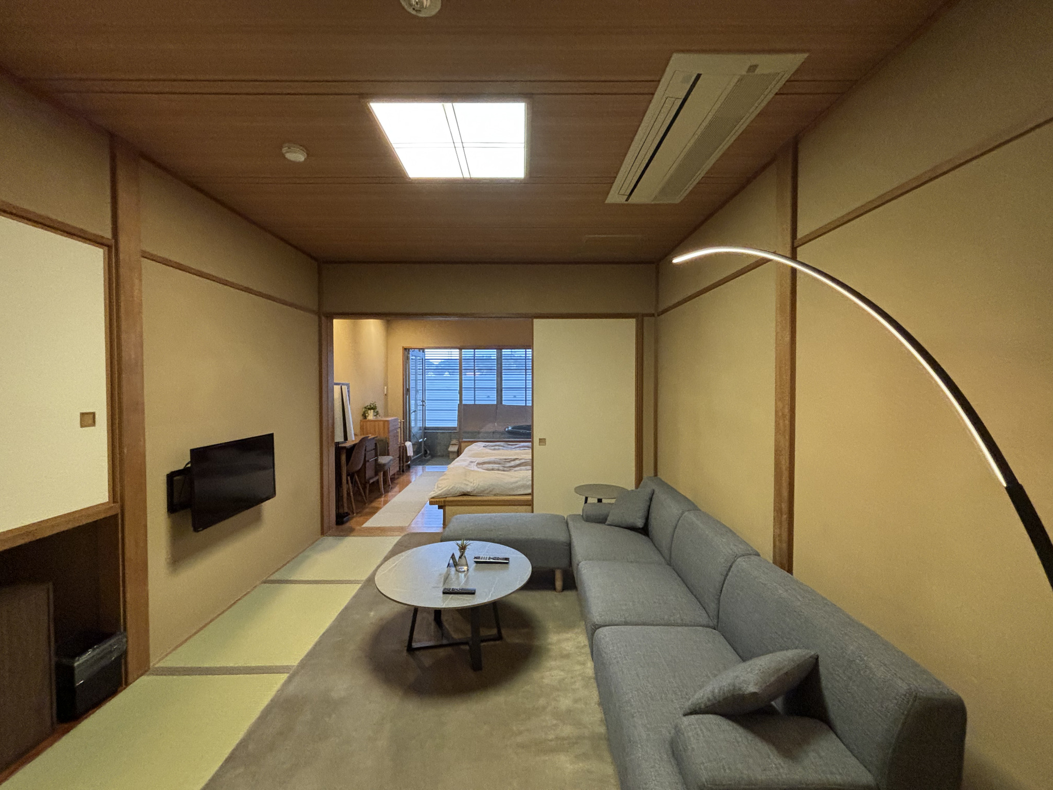陶器風呂半露天　和洋室のお部屋　芙蓉の間