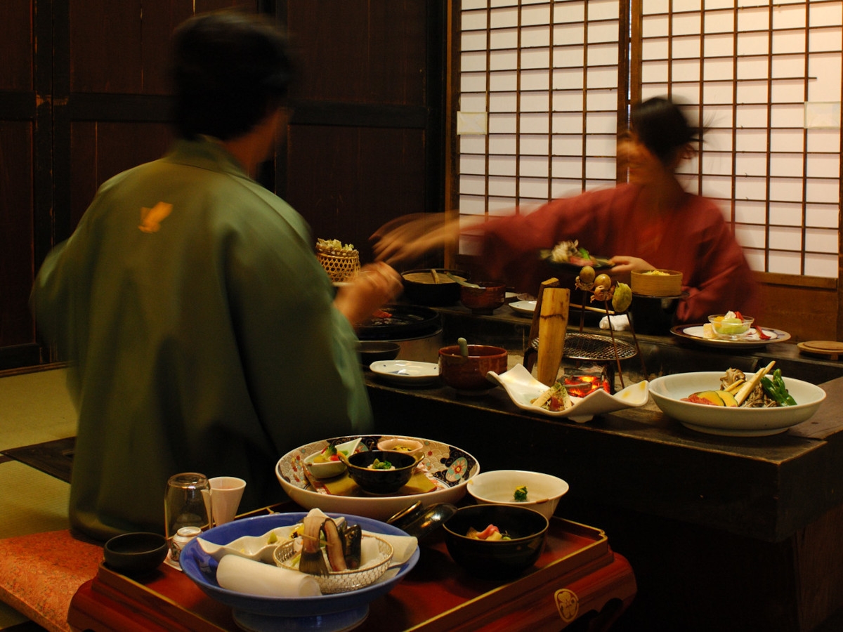 【日光名物風味豊かな生湯波のお刺身付】昔懐かしい囲炉裏を囲む平家お狩場焼＋オールインクルーシブ
