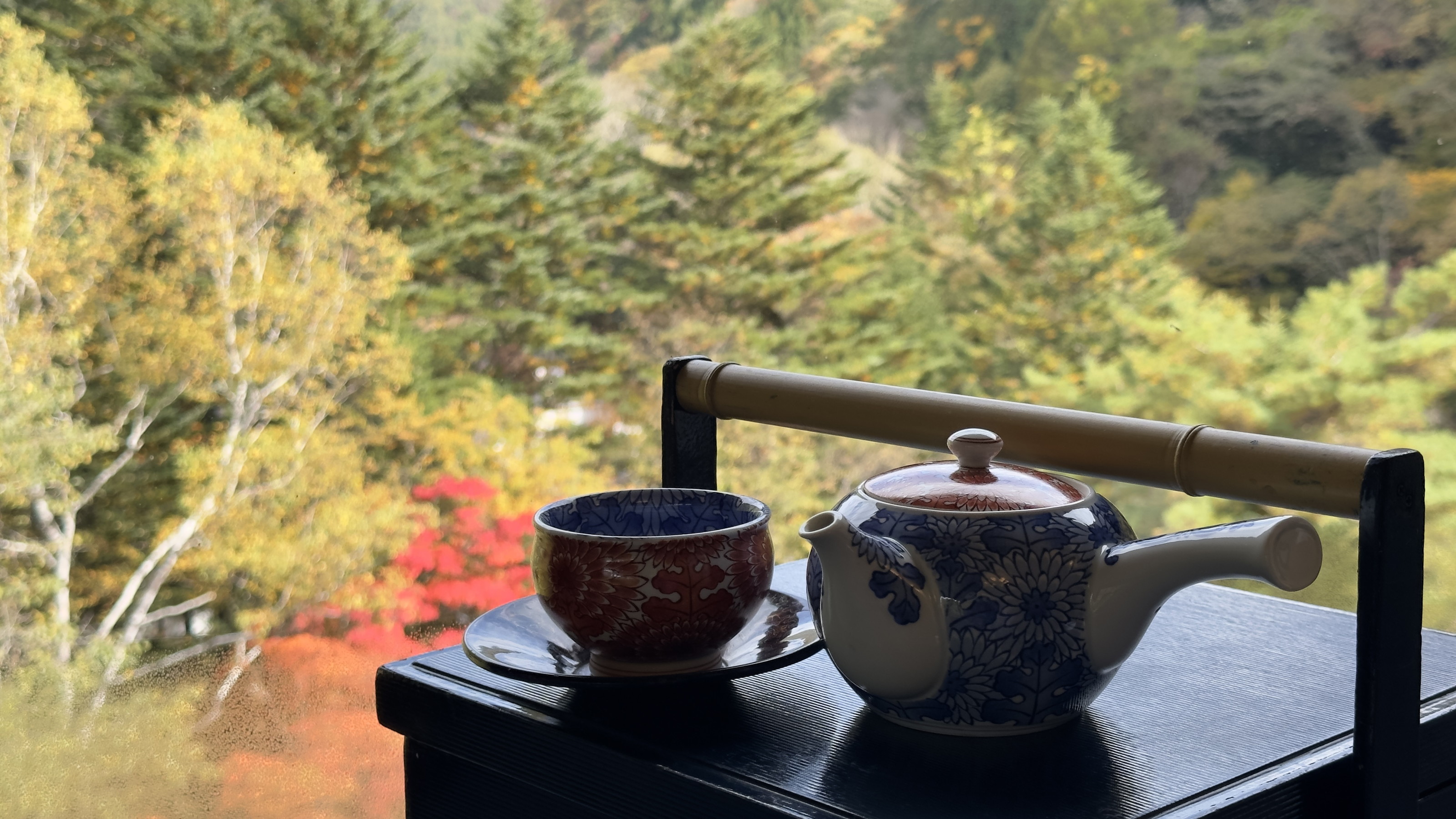 【春の花見館（特別室/Bタイプ）】館最上階7Fの客室。湯西川温泉の大自然をパノラマで望む