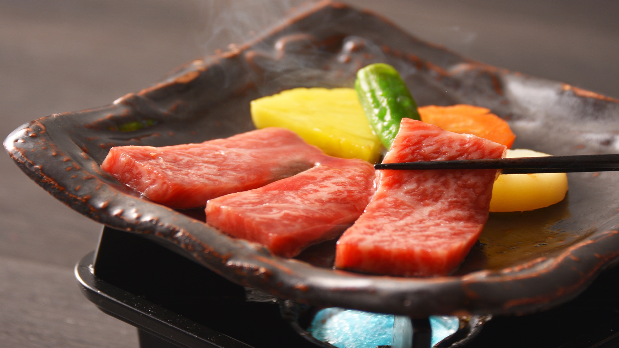 Ａ5とちぎ和牛ステーキ100g会席★目の前でジュージュー陶板焼きでアツアツを！