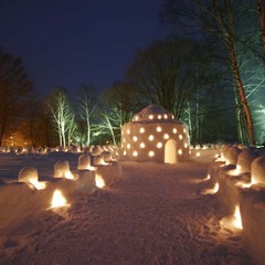 毎年2月いっぱい行われる冬のイベント雪灯里。幻想的な雪と光の世界へ！