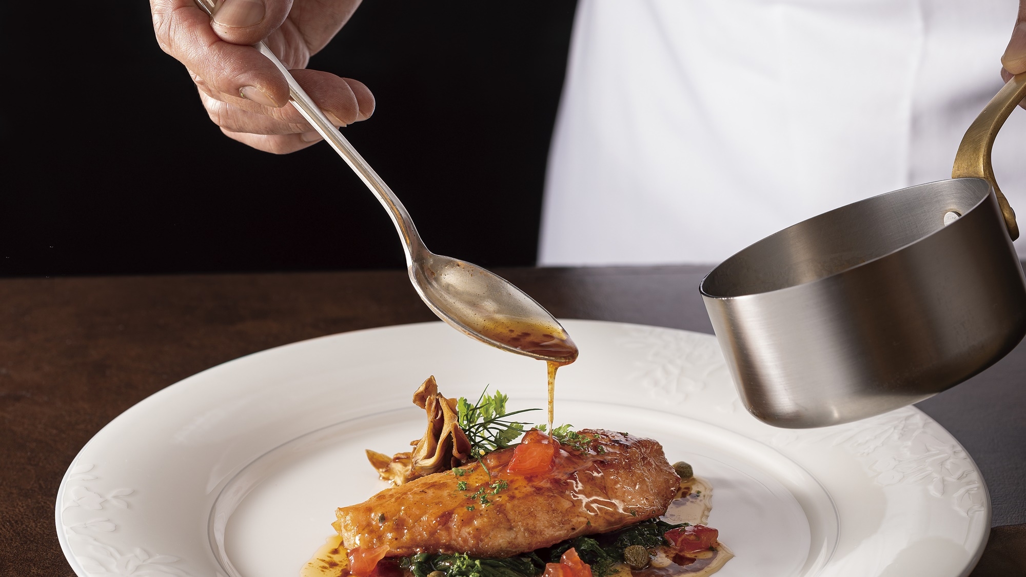 【SAVER】ディナーコース付｜レストラン「カメリア」と朝食ブッフェ＜2食付＞