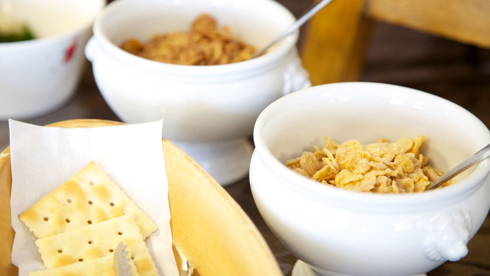 【朝食】バイキング形式。ここでしか味わえない1品も♪