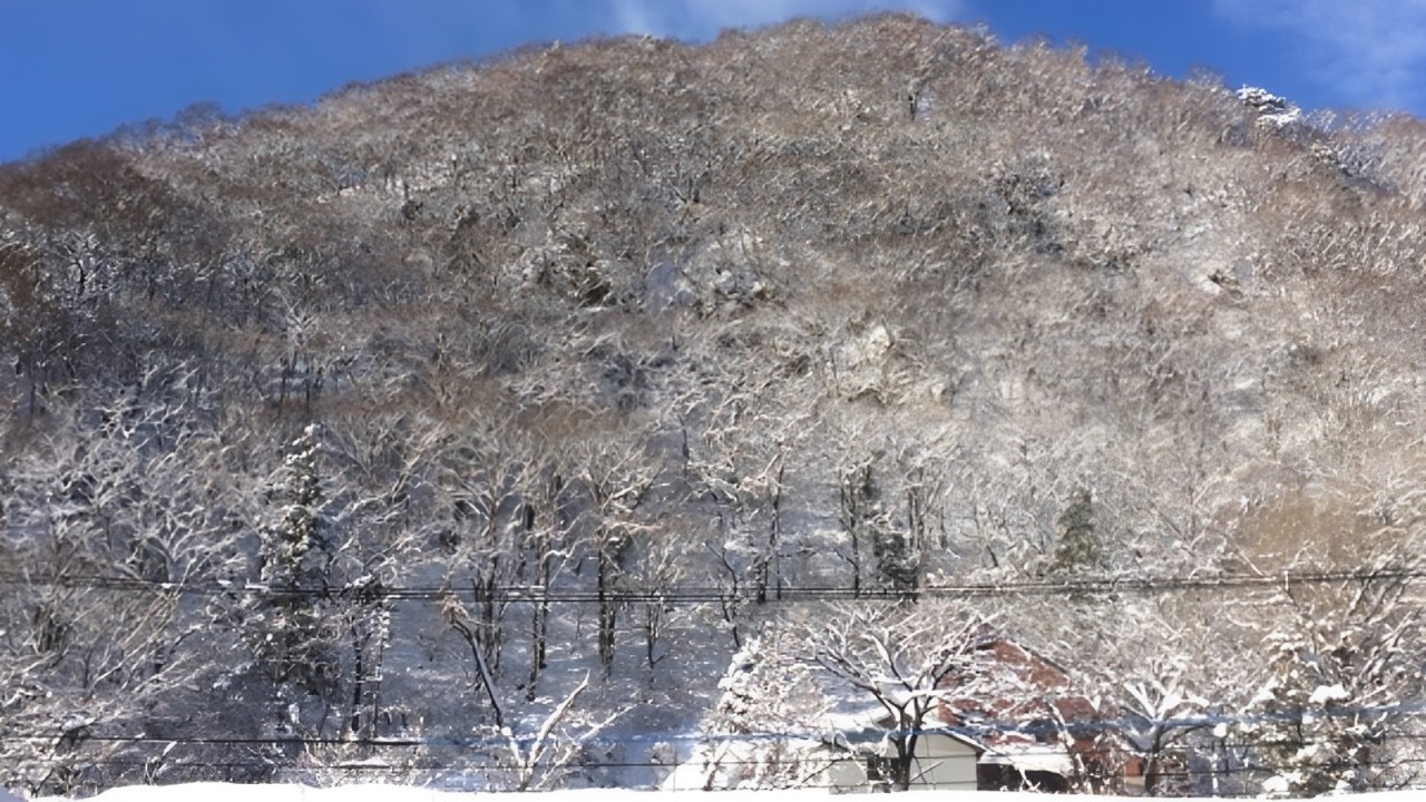 ＜天空露天からの眺め　冬のある日＞　