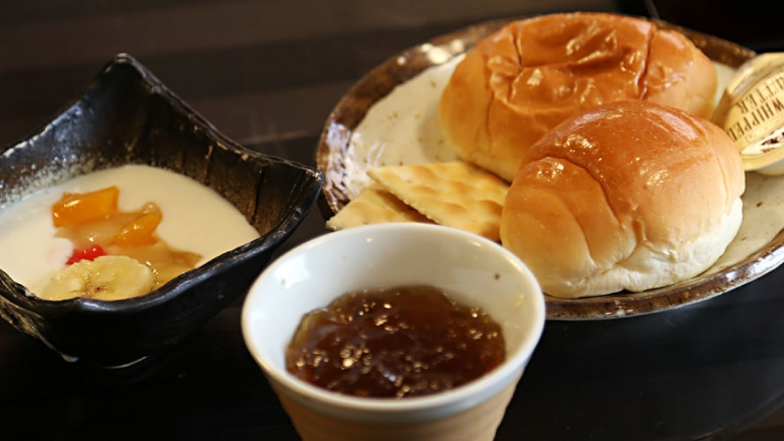 【朝食】バイキング形式。ここでしか味わえない1品も♪