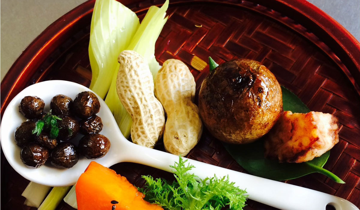 広々な和洋室　基本／五感で味わう季節の炭火懐石料理（A５和牛や川魚串焼き）2種の貸切露天（3階客室）